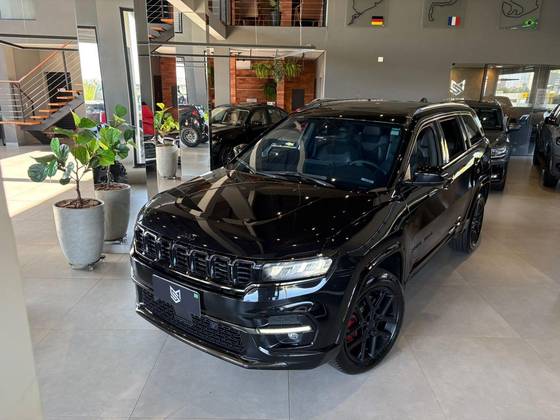 JEEP COMMANDER 2.0 HURRICANE 4 TURBO GASOLINA BLACKHAWK AT9